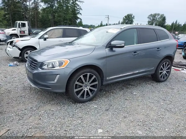 YV4612RKXG2853539 2016 VOLVO XC60 - Image 2