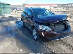 YV4612RKXG2856912 2016 VOLVO XC60