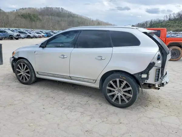 YV4612RM0G2801290 2016 VOLVO XC60 - Image 2