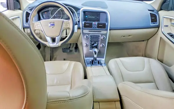 YV4612RM0G2801290 2016 VOLVO XC60 - Image 8