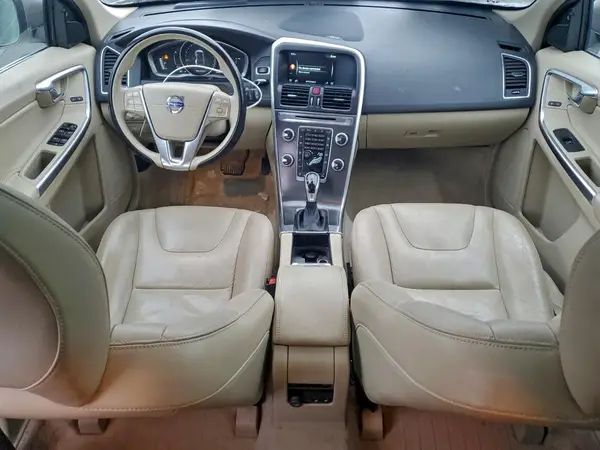 YV4612RM1G2818938 2016 VOLVO XC60 - Image 8