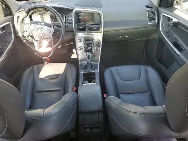 YV4612RM1G2820480 2016 VOLVO XC60 - Image 8