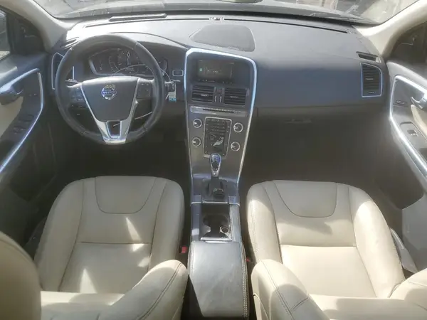 YV4612RM1G2845654 2016 VOLVO XC60 - Image 8