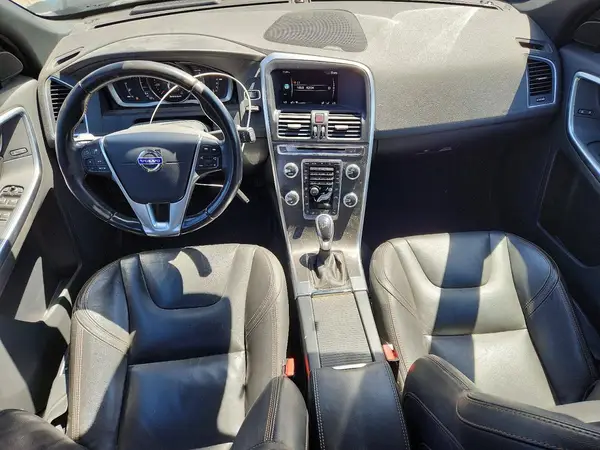 YV4612RM1G2864849 2016 VOLVO XC60 - Image 8
