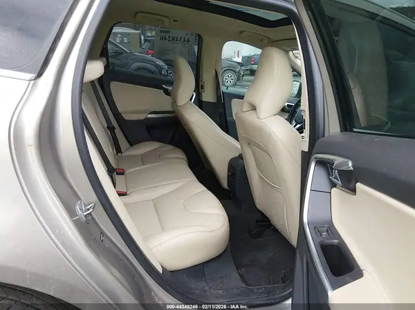 YV4612RM4G2843333 2016 VOLVO XC60 - Image 7