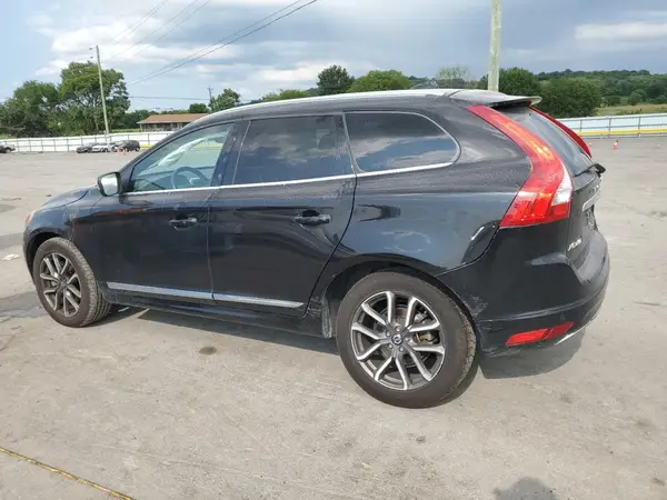 YV4612RM4G2864666 2016 VOLVO XC60 - Image 2
