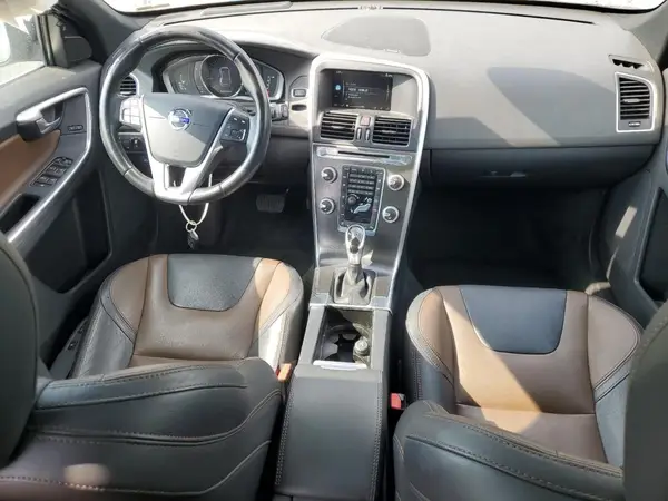 YV4612RM4G2864666 2016 VOLVO XC60 - Image 8
