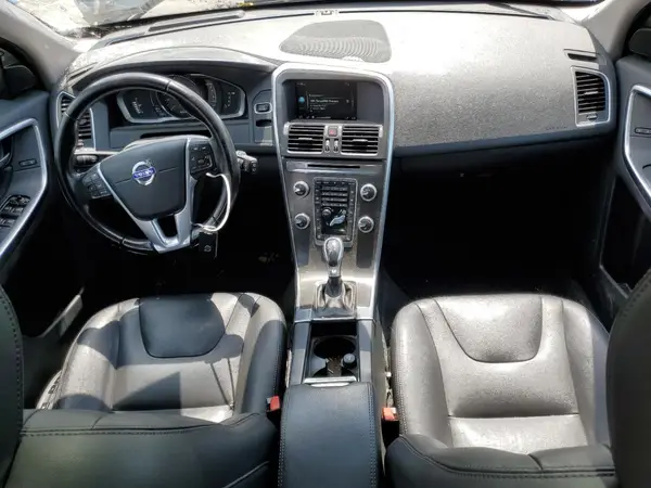 YV4612RM4G2869009 2016 VOLVO XC60 - Image 8