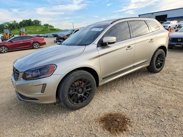 YV4612RM5G2787323 2016 VOLVO XC60 - Image 1
