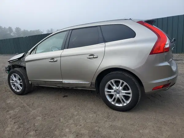 YV4612RM5G2854471 2016 VOLVO XC60 - Image 2