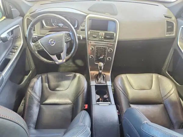 YV4612RM5G2865485 2016 VOLVO XC60 - Image 8