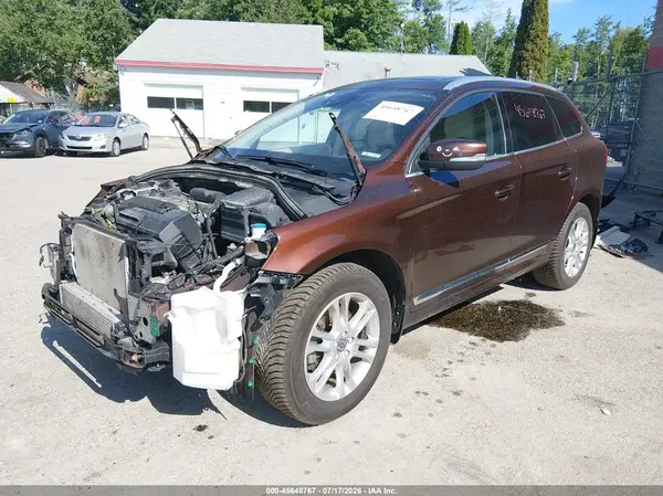 YV4612RM6G2865415 2016 VOLVO XC60 - Image 2