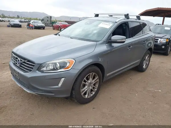 YV4612RM7G2807796 2016 VOLVO XC60 - Image 2