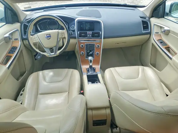 YV4612RM7G2826414 2016 VOLVO XC60 - Image 8