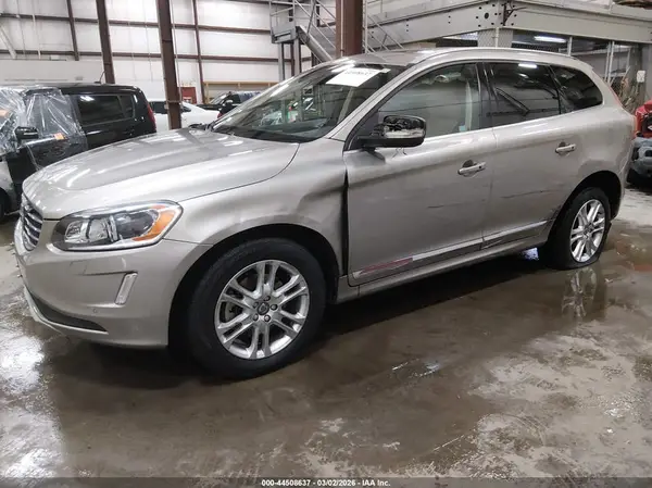 YV4612RM9G2866977 2016 VOLVO XC60 - Image 2