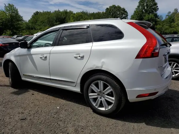 YV4612RMXG2814919 2016 VOLVO XC60 - Image 2