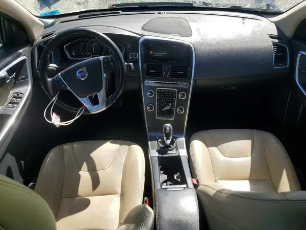 YV4612RMXG2839433 2016 VOLVO XC60 - Image 8