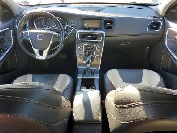 YV4612UM1G2000732 2016 VOLVO S60 - Image 8