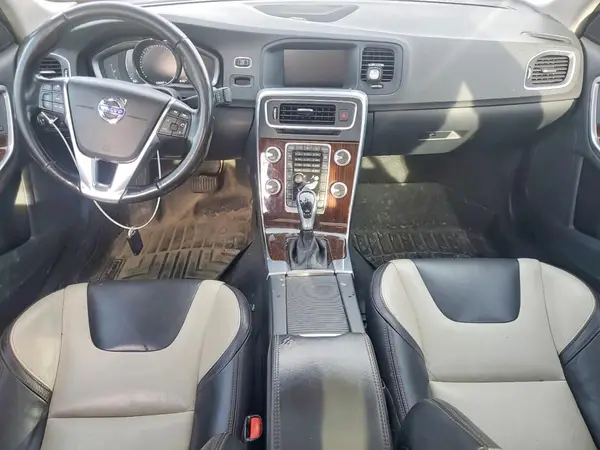 YV4612UM3G2000554 2016 VOLVO S60 - Image 8