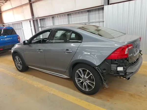 YV4612UM5G2001026 2016 VOLVO S60 - Image 2