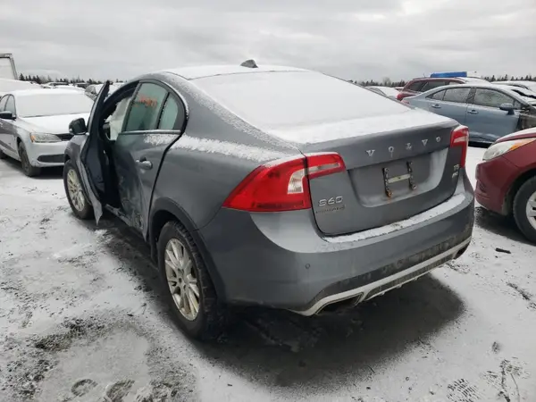 YV4612UM8G2001022 2016 VOLVO S60 - Image 2