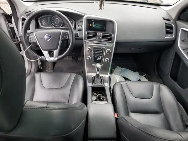 YV4902RK1G2808814 2016 VOLVO XC60 - Image 8