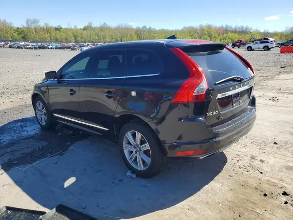 YV4902RK1G2837536 2016 VOLVO XC60 - Image 2