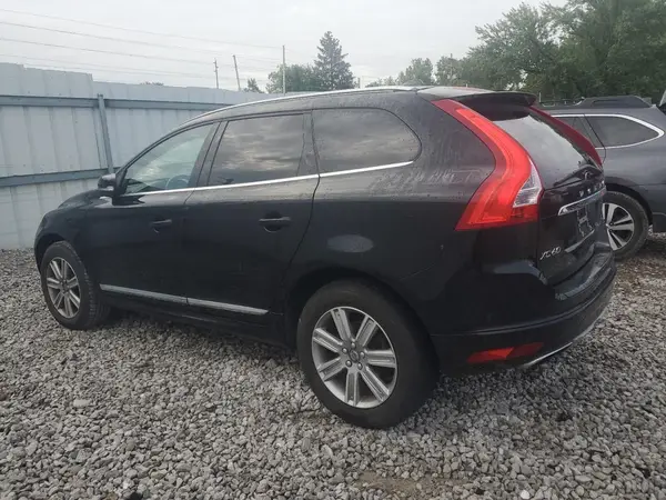 YV4902RK1G2858452 2016 VOLVO XC60 - Image 2