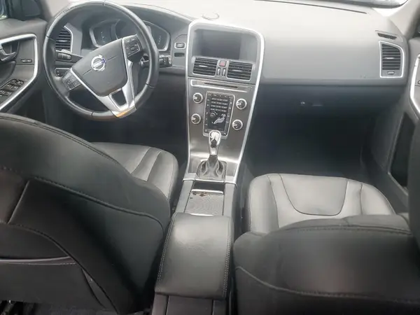 YV4902RK1G2858452 2016 VOLVO XC60 - Image 8