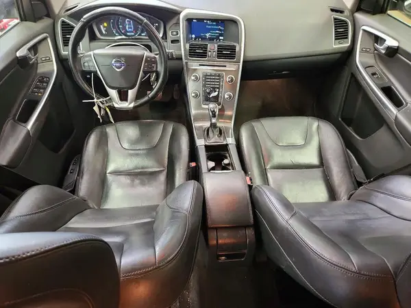 YV4902RK2G2788086 2016 VOLVO XC60 - Image 8