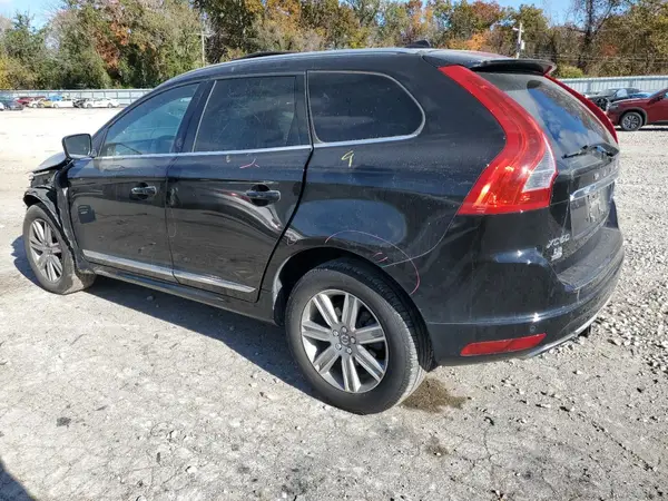 YV4902RK2G2798925 2016 VOLVO XC60 - Image 2