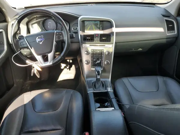 YV4902RK2G2798925 2016 VOLVO XC60 - Image 8