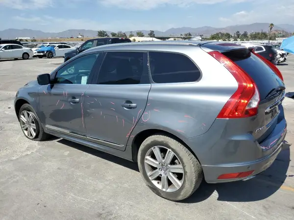 YV4902RK3G2829468 2016 VOLVO XC60 - Image 2