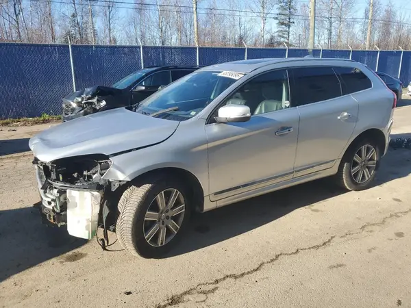YV4902RK4G2810850 2016 VOLVO XC60 - Image 1
