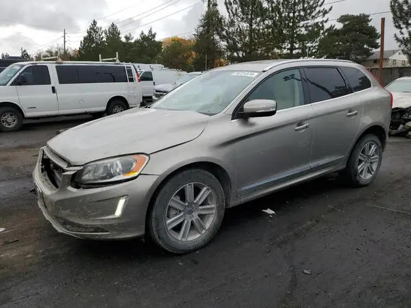 YV4902RK5G2782993 2016 VOLVO XC60 - Image 1