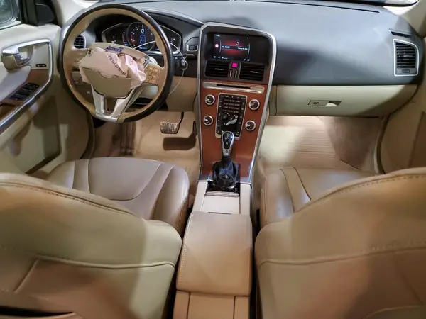 YV4902RK5G2799146 2016 VOLVO XC60 - Image 8
