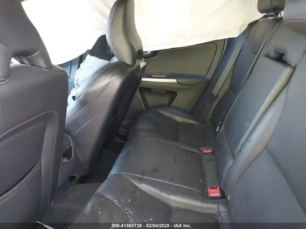 YV4902RK6G2805357 2016 VOLVO XC60 - Image 8
