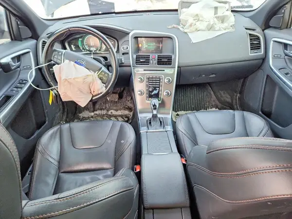 YV4902RK6G2832297 2016 VOLVO XC60 - Image 8