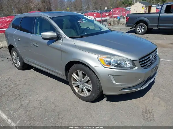 YV4902RK7G2783014 2016 VOLVO XC60 - Image 1