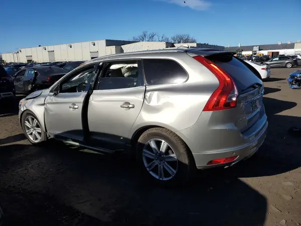 YV4902RK7G2783031 2016 VOLVO XC60 - Image 2