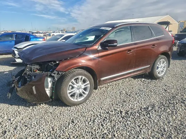 YV4902RK7G2793798 2016 VOLVO XC60 - Image 1