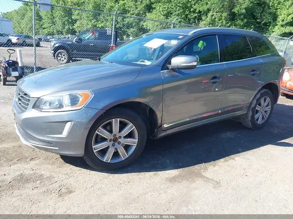 YV4902RK7G2826461 2016 VOLVO XC60 - Image 2