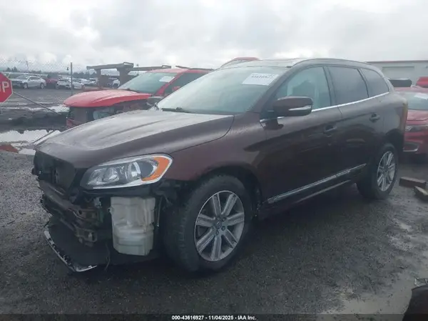 YV4902RK7G2837699 2016 VOLVO XC60 - Image 2