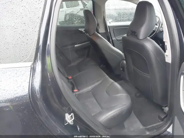 YV4902RK8G2779389 2016 VOLVO XC60 - Image 8