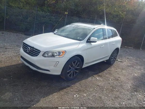 YV4902RK9G2844699 2016 VOLVO XC60 - Image 2