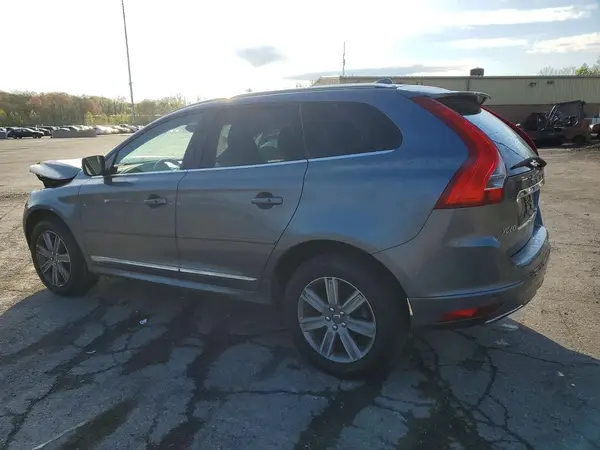 YV4902RKXG2783198 2016 VOLVO XC60 - Image 2
