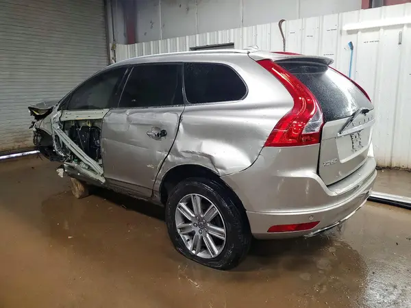 YV4902RKXG2808133 2016 VOLVO XC60 - Image 2