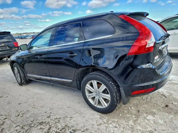 YV4902RM1G2791336 2016 VOLVO XC60 - Image 2