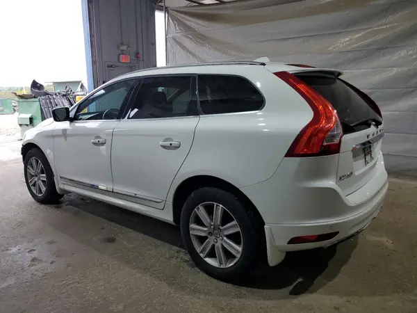 YV4902RM2G2779907 2016 VOLVO XC60 - Image 2