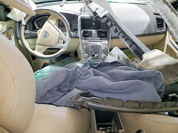 YV4902RM2G2791331 2016 VOLVO XC60 - Image 8